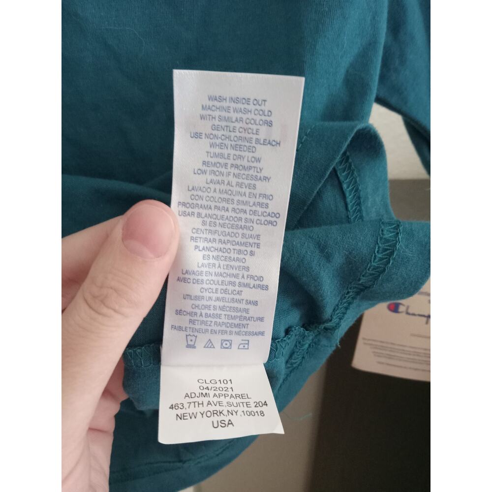 NWT Champion Cropped Heritage Tee in Prestige Blue Size Medium - Picture 7 of 8
